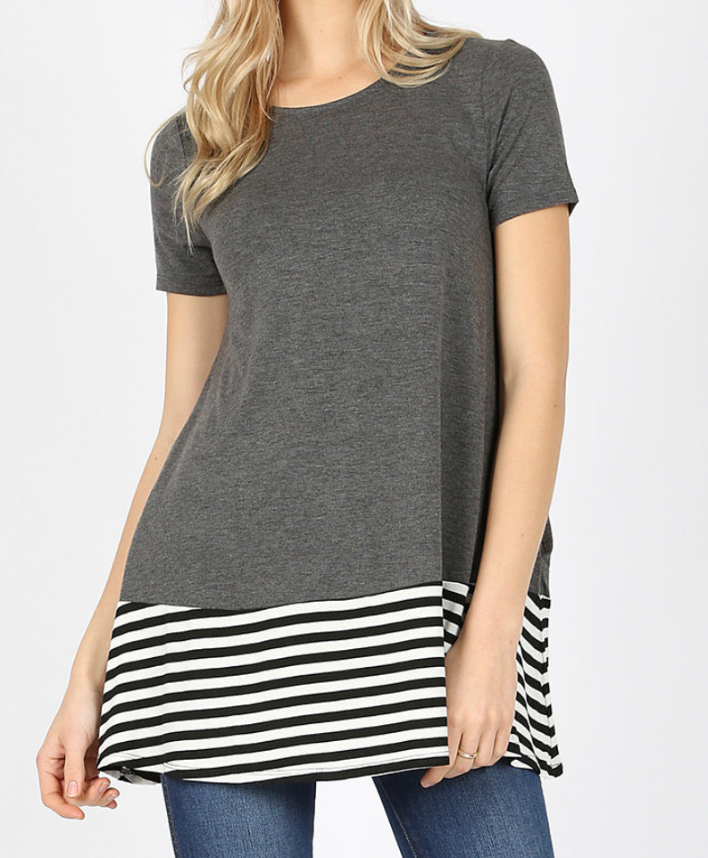 STRIPED SOLID CONTRAST SHORT SLEEVE